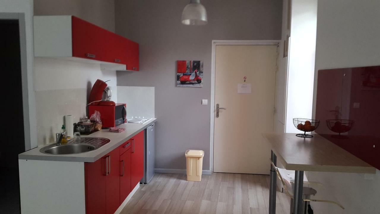Studio Au Coeur De Viviers Exteriör bild